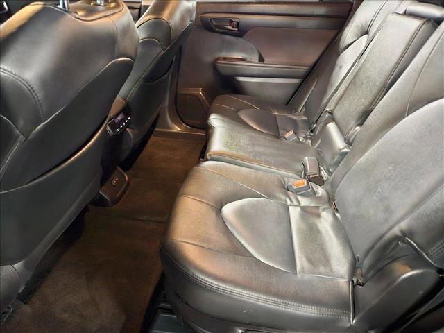 used 2023 Toyota Highlander car, priced at $33,478