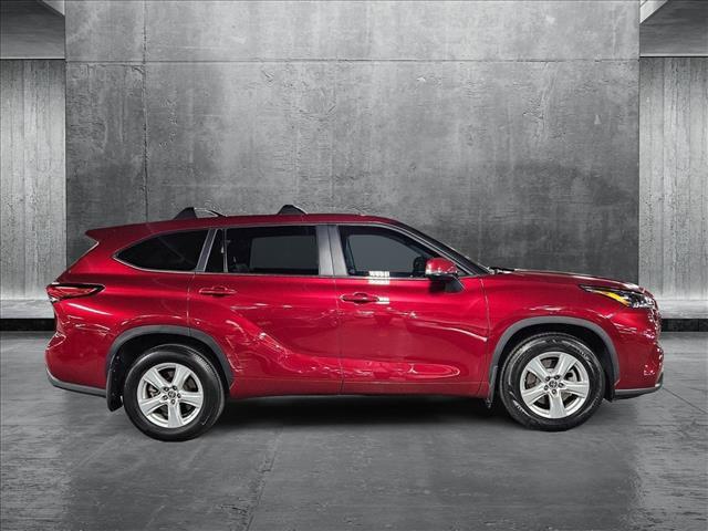 used 2023 Toyota Highlander car, priced at $33,478