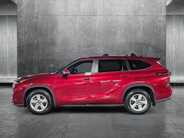 used 2023 Toyota Highlander car, priced at $33,478