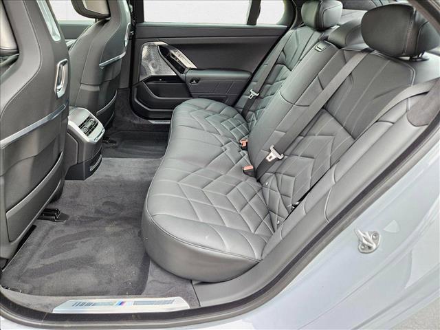 new 2025 BMW 760 car, priced at $135,585