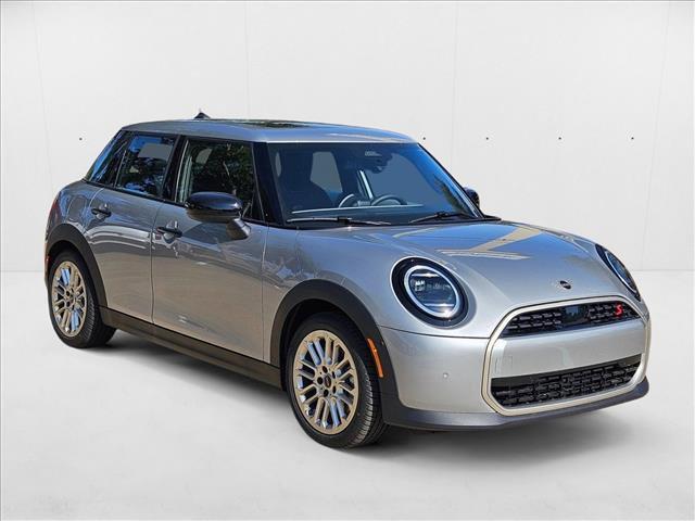 used 2025 MINI Hardtop car, priced at $37,110