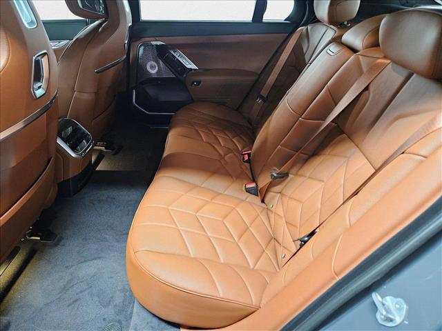 new 2025 BMW 760 car, priced at $139,925