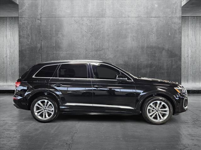 used 2025 Audi Q7 car, priced at $53,995