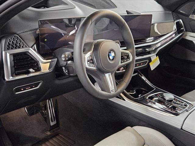 new 2025 BMW X7 car, priced at $96,520