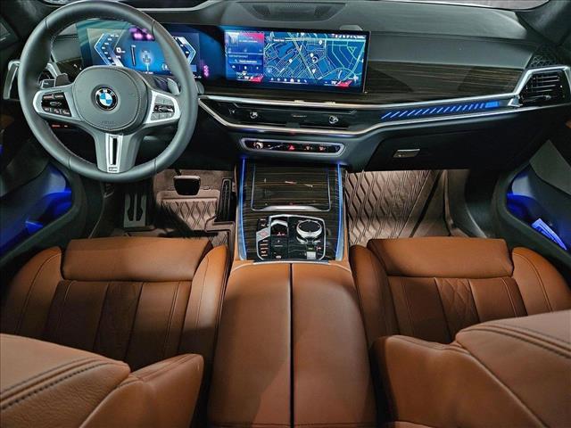 new 2025 BMW X7 car, priced at $116,475