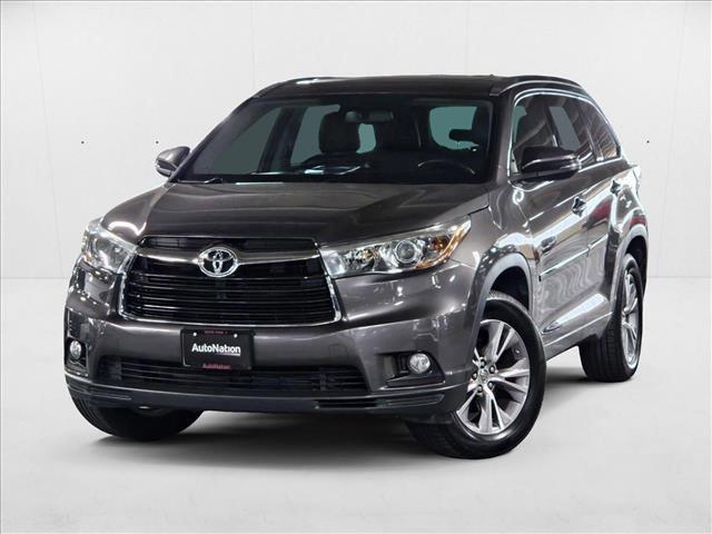 used 2015 Toyota Highlander car, priced at $20,749