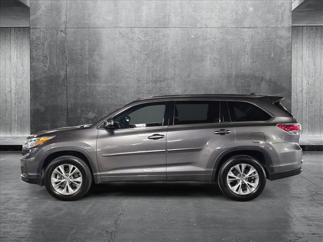 used 2015 Toyota Highlander car, priced at $20,749