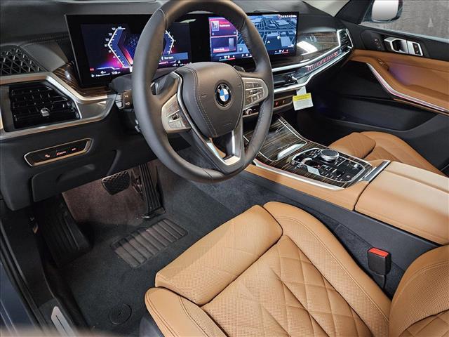 new 2025 BMW X7 car, priced at $89,975