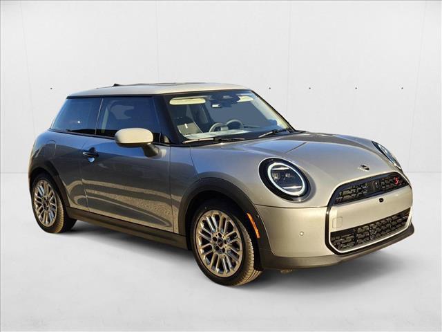 used 2025 MINI Hardtop car, priced at $37,295