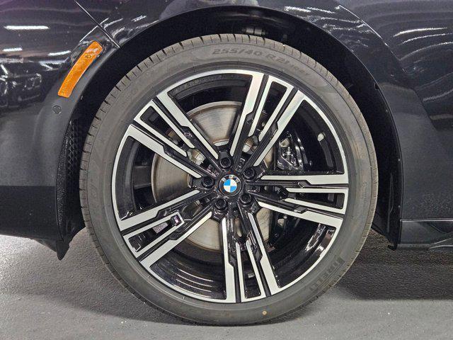 new 2025 BMW 760 car, priced at $135,585