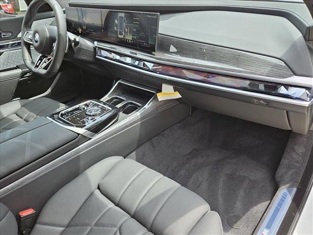 new 2024 BMW 760 car, priced at $138,420