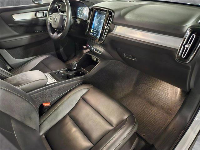 used 2021 Volvo XC40 car, priced at $26,495