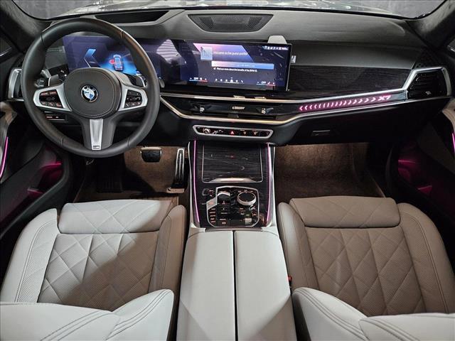 new 2025 BMW X7 car, priced at $95,675