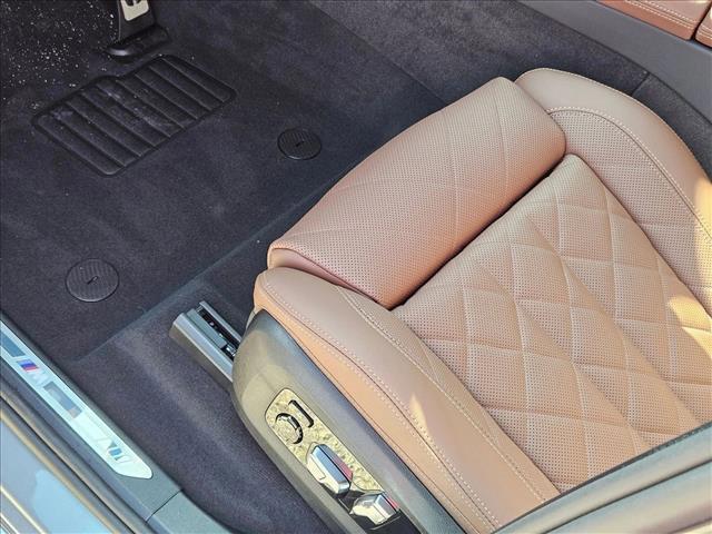 new 2026 BMW X7 car, priced at $98,580