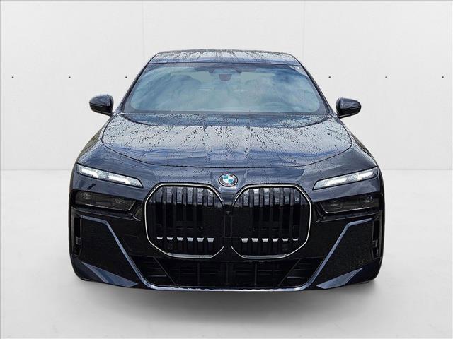 new 2025 BMW 760 car, priced at $138,485