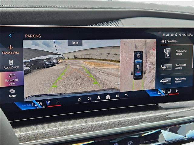 new 2025 BMW 760 car, priced at $138,485