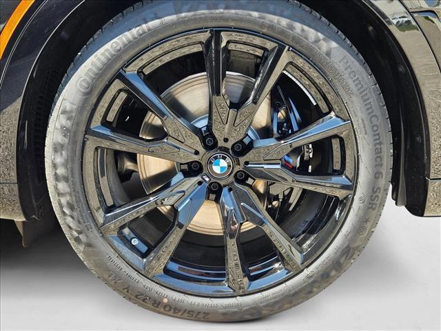 new 2026 BMW X7 car, priced at $102,985