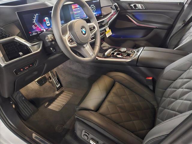 new 2026 BMW X7 car, priced at $98,535