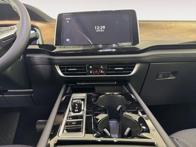 new 2026 Volkswagen Atlas car, priced at $48,876