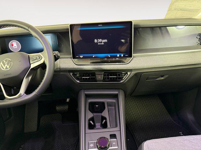 new 2025 Volkswagen Tiguan car, priced at $32,811