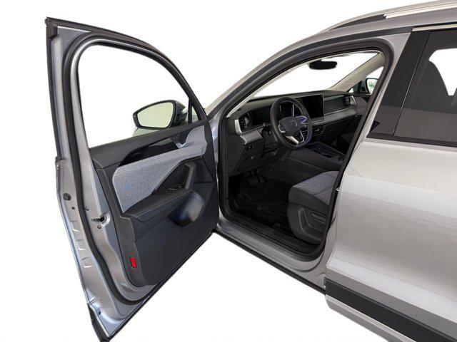 new 2025 Volkswagen Tiguan car, priced at $32,811