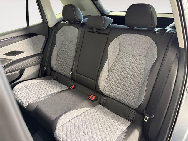 new 2025 Volkswagen Tiguan car, priced at $32,811