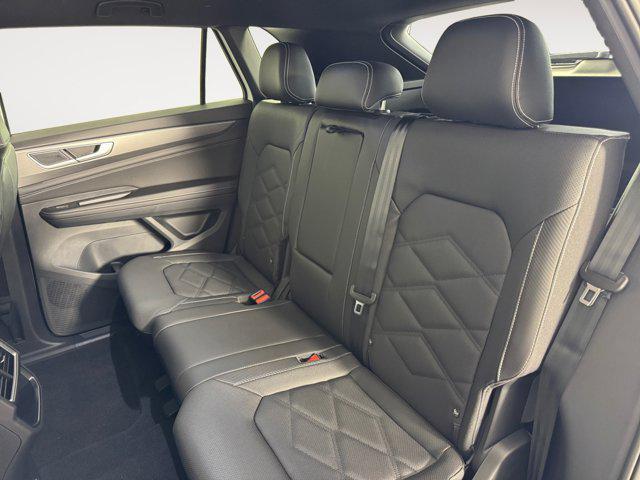 new 2026 Volkswagen Atlas Cross Sport car, priced at $41,723
