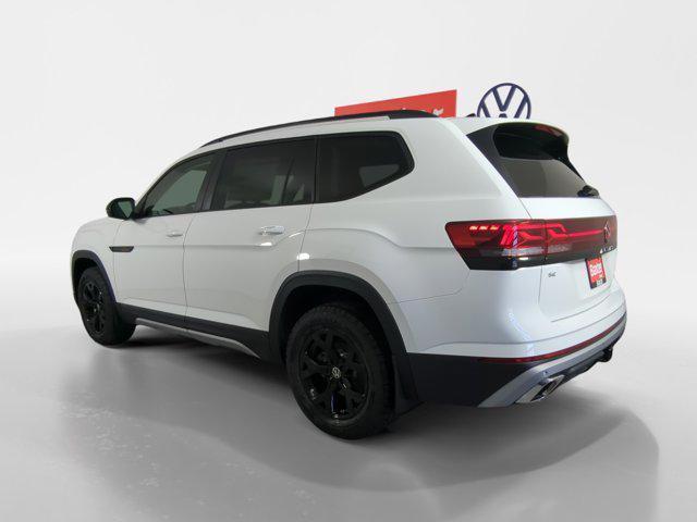 new 2025 Volkswagen Atlas car, priced at $44,021