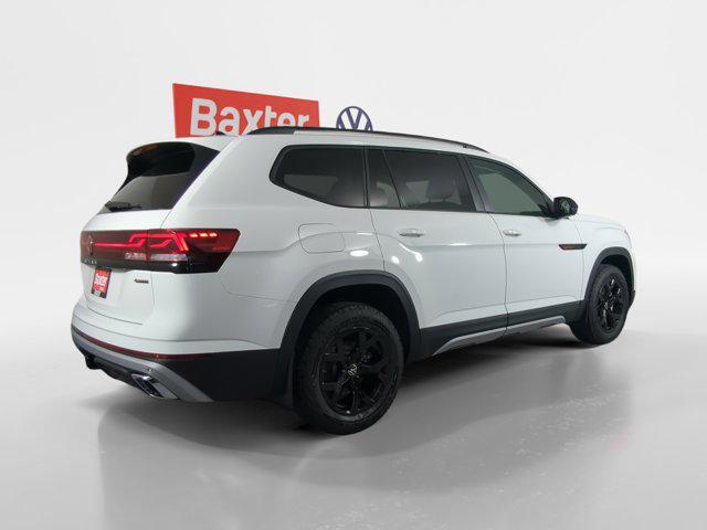 new 2025 Volkswagen Atlas car, priced at $44,021
