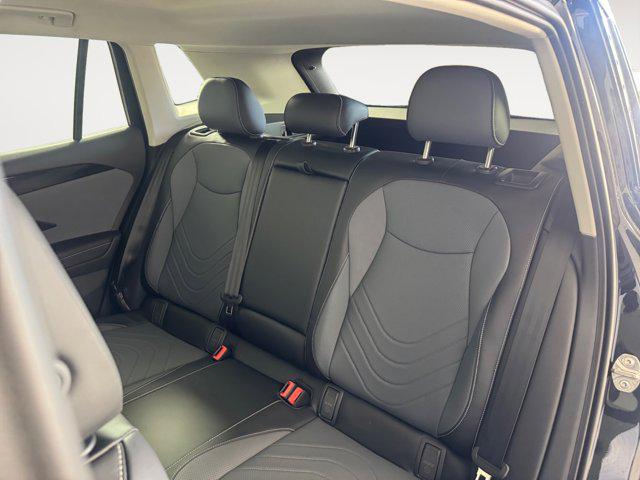 new 2025 Volkswagen Tiguan car, priced at $35,926