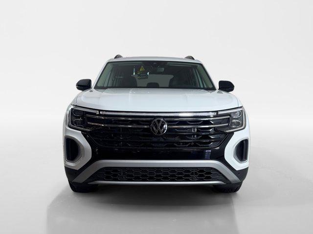 new 2025 Volkswagen Atlas car, priced at $43,326