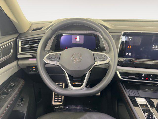 new 2025 Volkswagen Atlas car, priced at $43,326