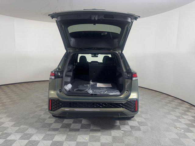 new 2025 Volkswagen Tiguan car, priced at $38,736