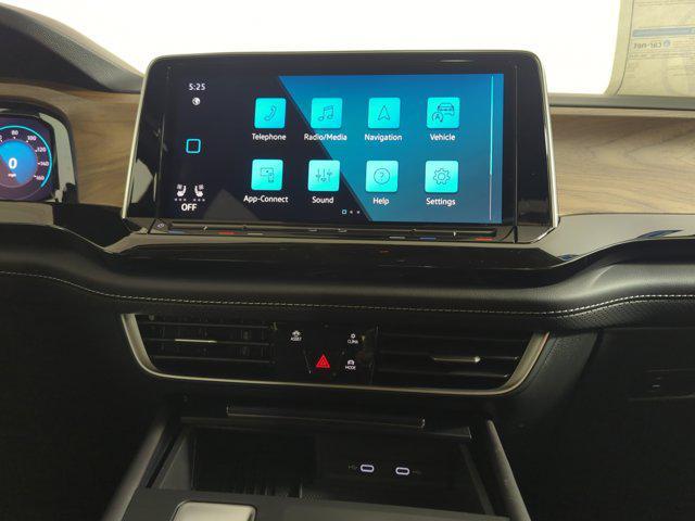 new 2025 Volkswagen Atlas car, priced at $37,535