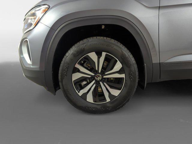 new 2025 Volkswagen Atlas car, priced at $37,535