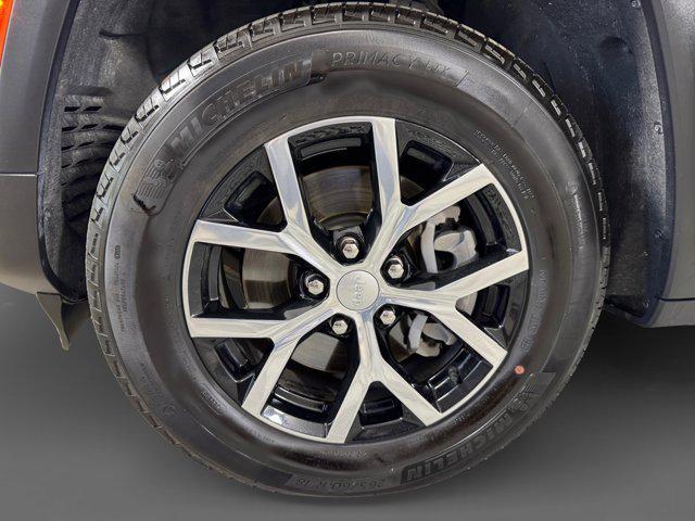 used 2023 Jeep Grand Cherokee L car, priced at $35,988