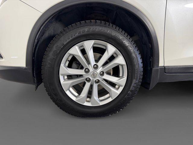 used 2015 Nissan Rogue car, priced at $13,987