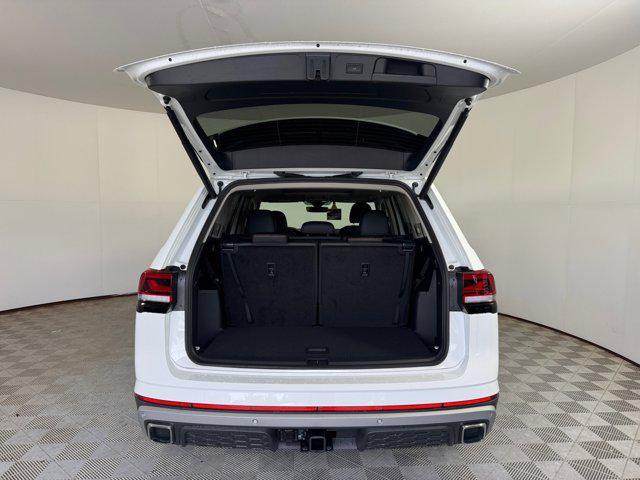 new 2025 Volkswagen Atlas car, priced at $43,030
