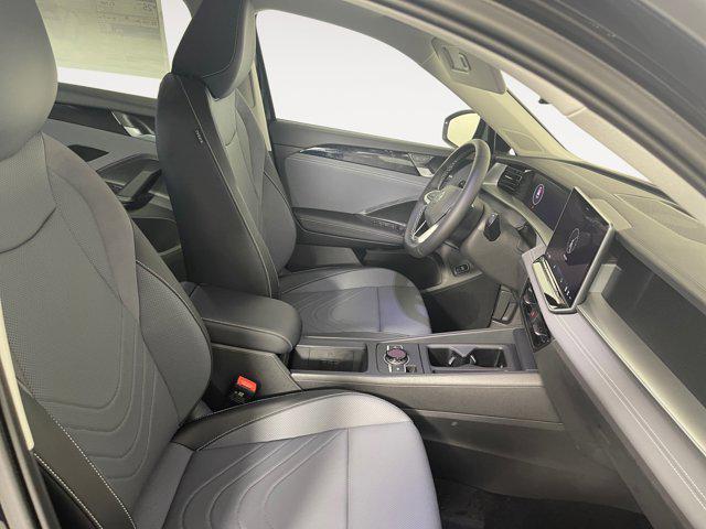 new 2025 Volkswagen Tiguan car, priced at $35,926