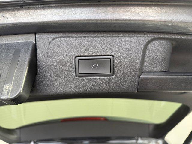 used 2021 Volkswagen Atlas car, priced at $24,498