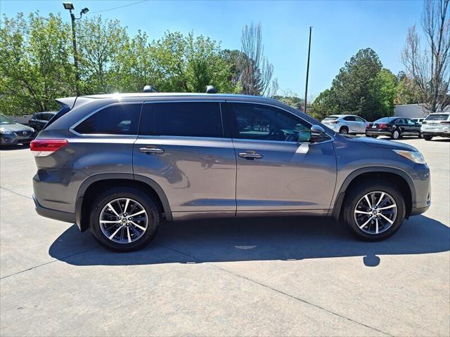 used 2018 Toyota Highlander car, priced at $24,499