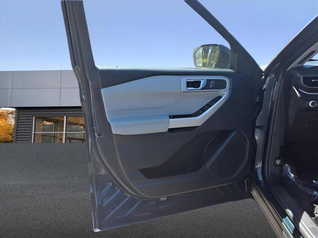 used 2022 Ford Explorer car, priced at $34,444