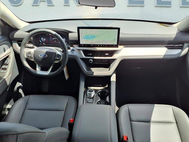new 2025 Ford Explorer car