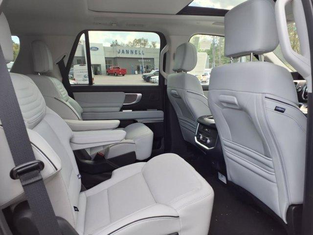 new 2025 Ford Expedition car, priced at $89,820