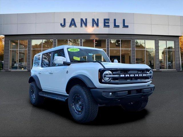 new 2025 Ford Bronco car, priced at $60,905