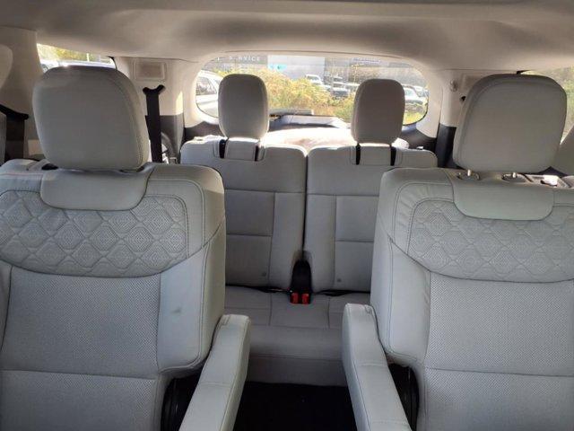new 2025 Ford Explorer car, priced at $55,998