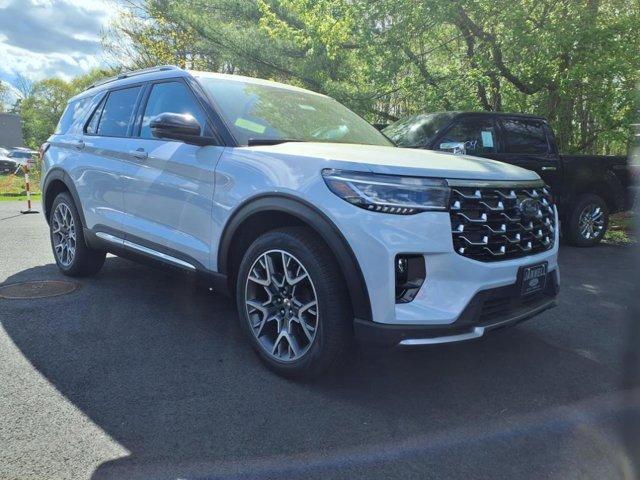 new 2025 Ford Explorer car, priced at $55,998