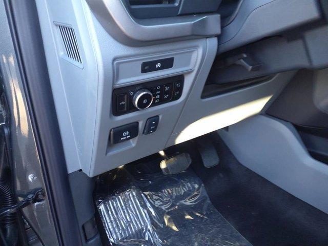 new 2025 Ford F-150 car, priced at $61,477