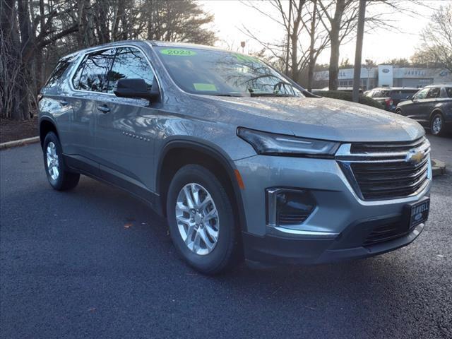 used 2023 Chevrolet Traverse car, priced at $29,995