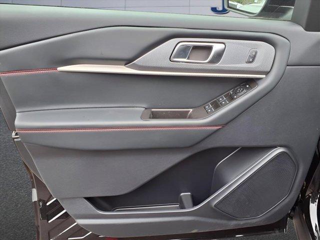 new 2025 Ford Explorer car, priced at $48,950